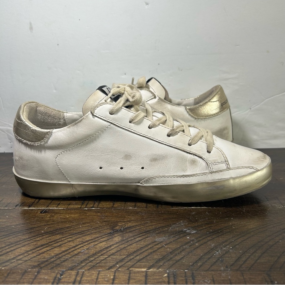 Golden Goose Cream and Gold Sneakers - Picture 4 of 14